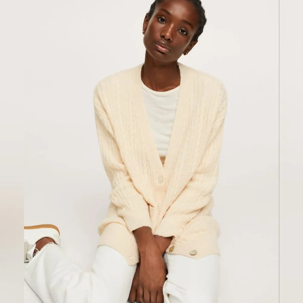 Mango Cream Cable-Knit V-Neck Cardigan